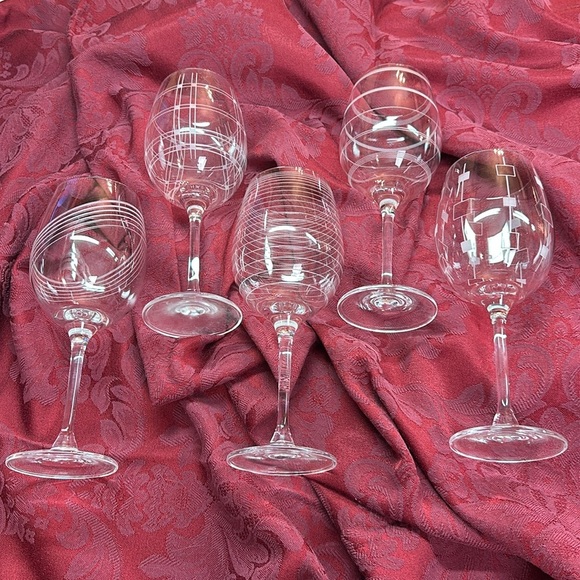 Mikasa CHEERS Etched Crystal White Wine Goblets All Different Preowned - Picture 2 of 12